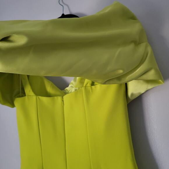 NWT $2230 Safiyaa Abra crêpe and satin gowncape-effect Sz S neon Green Cocktail - Picture 14 of 16